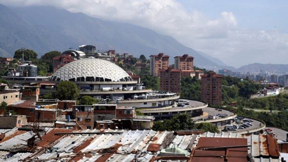 ¿LIBERARÁN MÁS PRESOS POLÍTICOS? A pesar de tensiones, anuncian importante visita al Helicoide este 31Oct