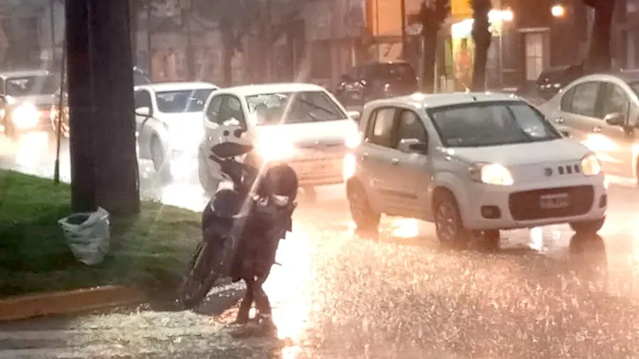 Accidente con una mujer trasladada al hospital en Quequén