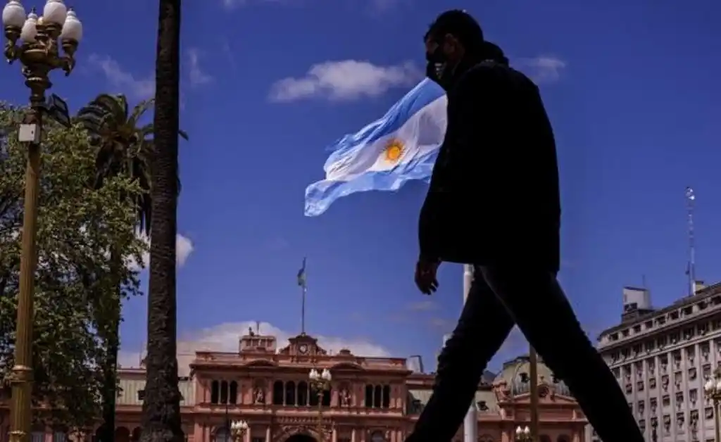 Otro día récord de contagios: reportaron 22.039 en las últimas 24 horas