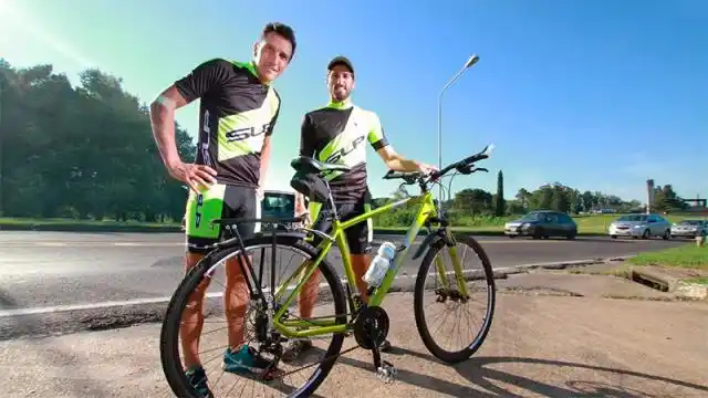 Unirán tres países en bicicleta: La aventura comienza en el Túnel Subfluvial