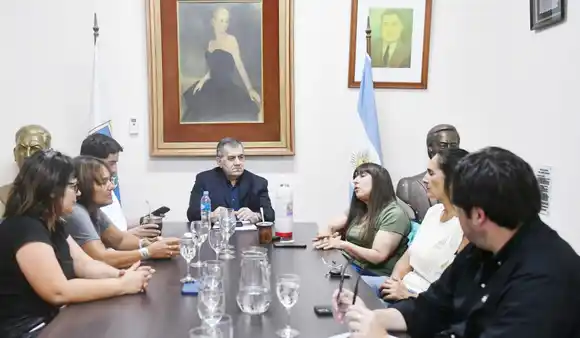 El Consejo Provincial del PJ resolvió expulsar al senador Kueider