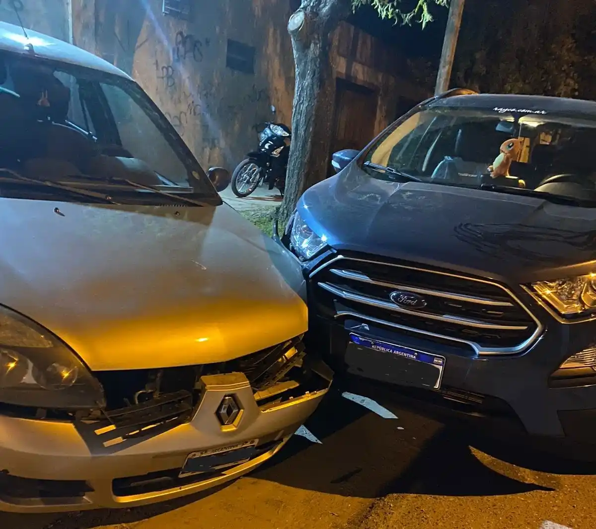 Producto del accidente sólo se registraron daños materiales.