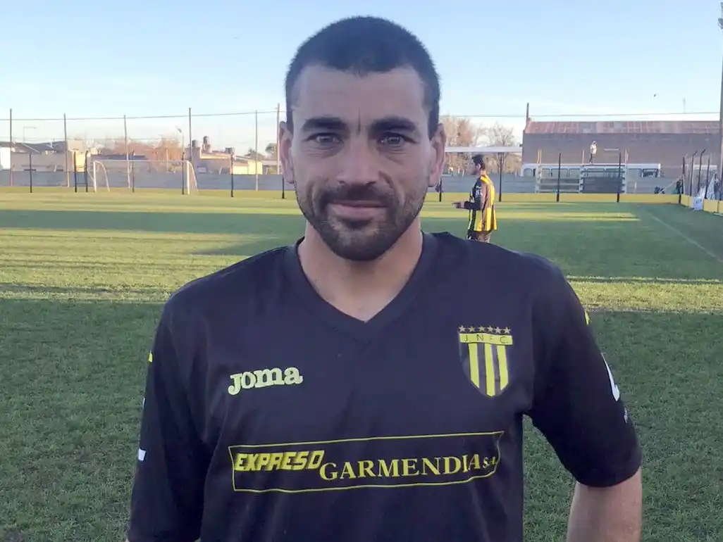 Matías Irigoyen, arquero de Jorge Newbery