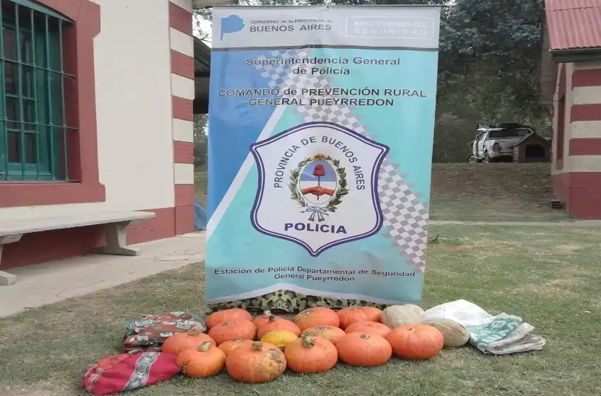 Mandaron fruta: salían de robar una quinta y fueron sorprendidos por la policía