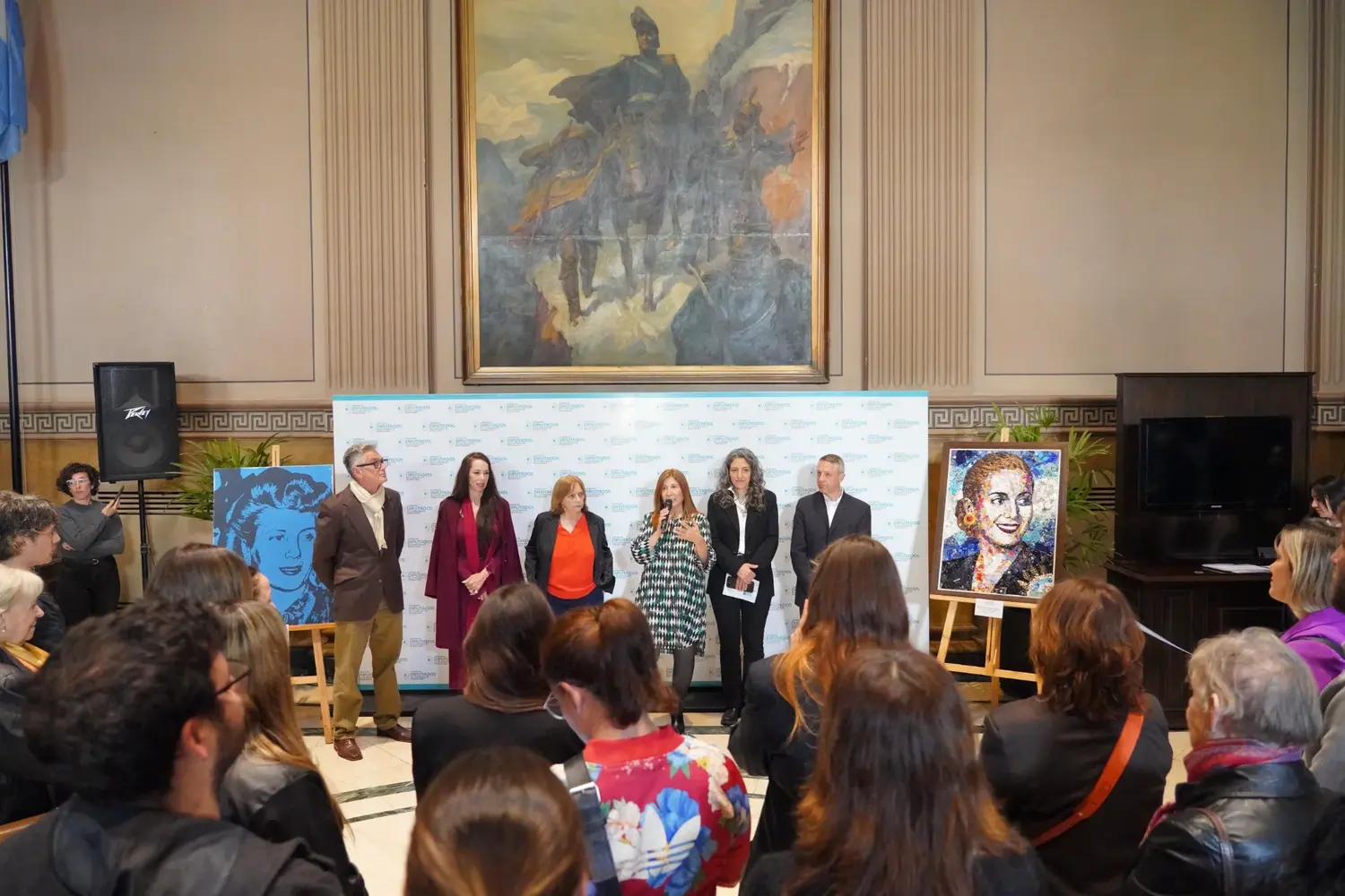 La Legislatura bonaerense inauguró una muestra por los 75 años de "La razón de mi vida"