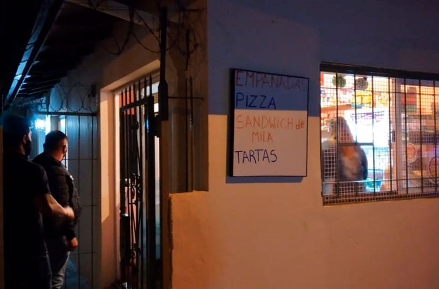 Clausuran dos comercios que vendían alcohol fuera de horario