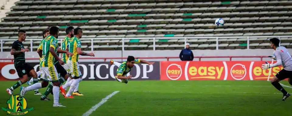 Con 20 nombres confirmados, Aldosivi viajó para la final