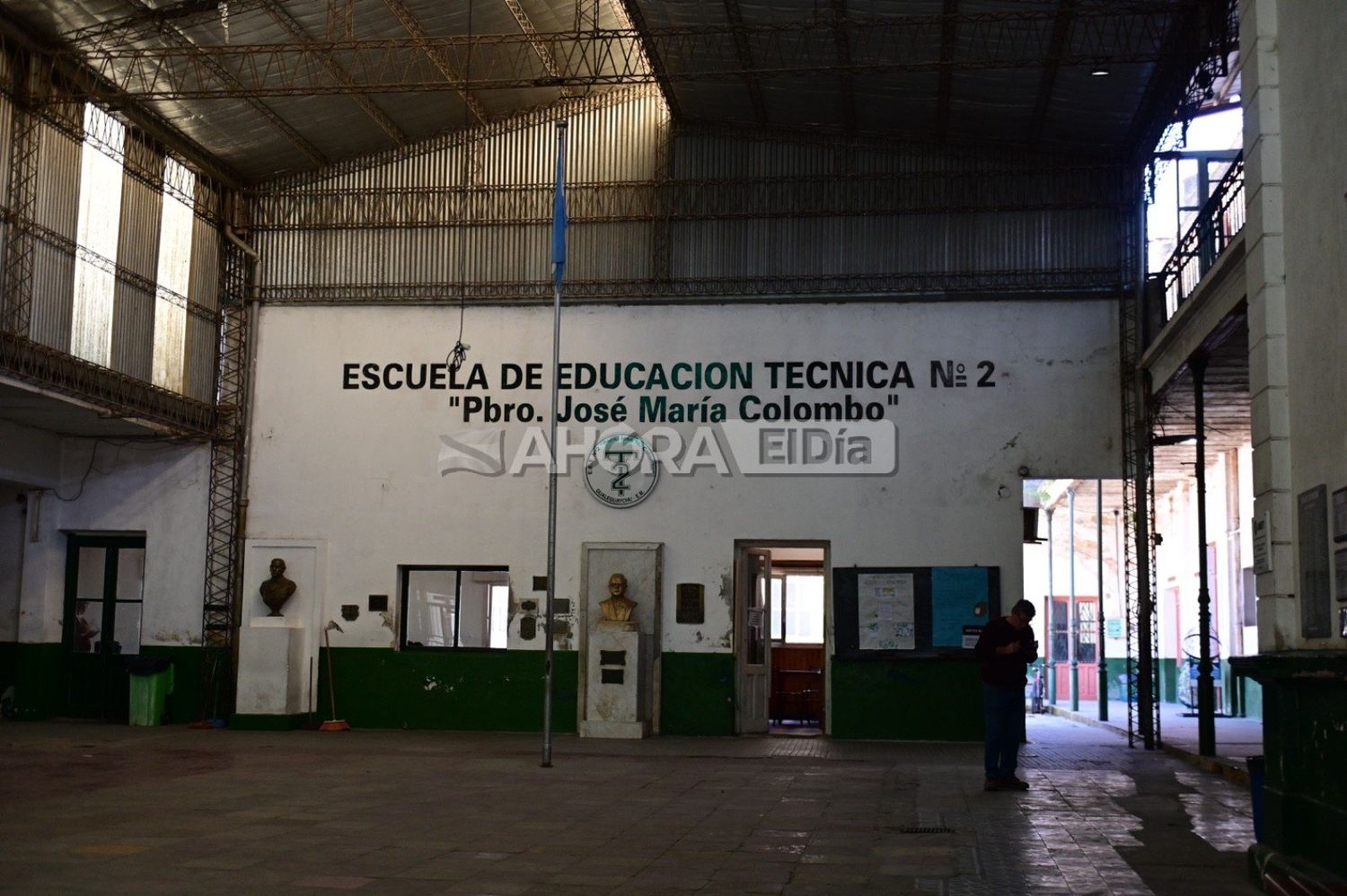 ESCUELAS TECNICAS - 4