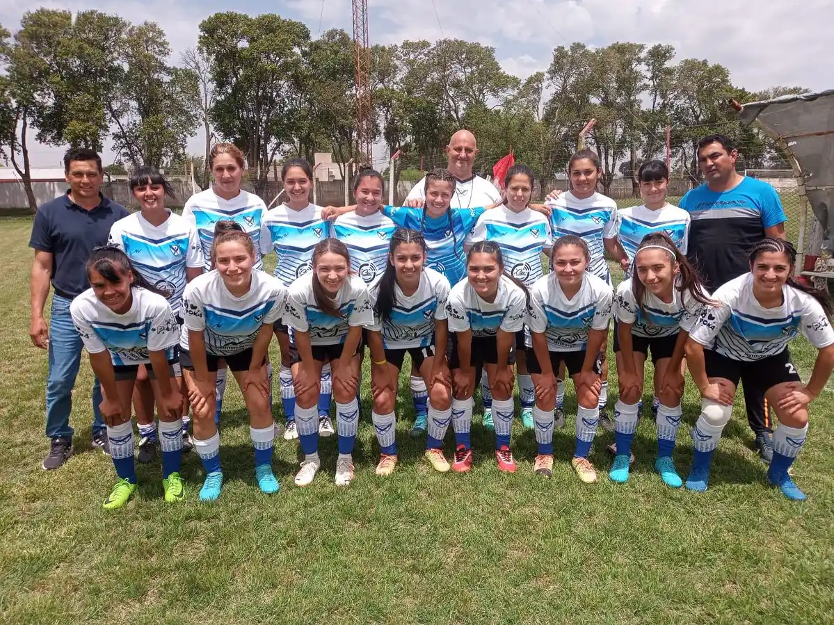Fútbol femenino - 7