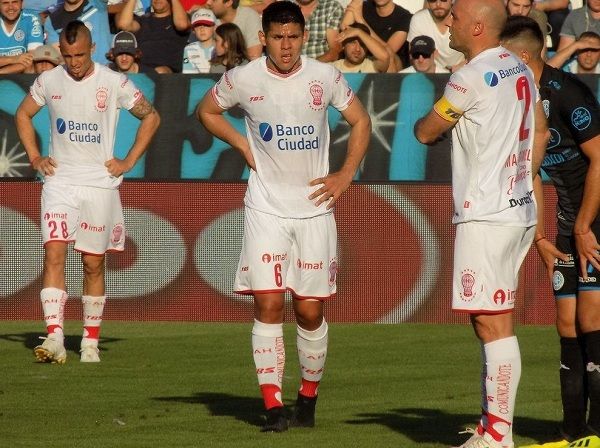 La Superliga descontó puntos a Huracán