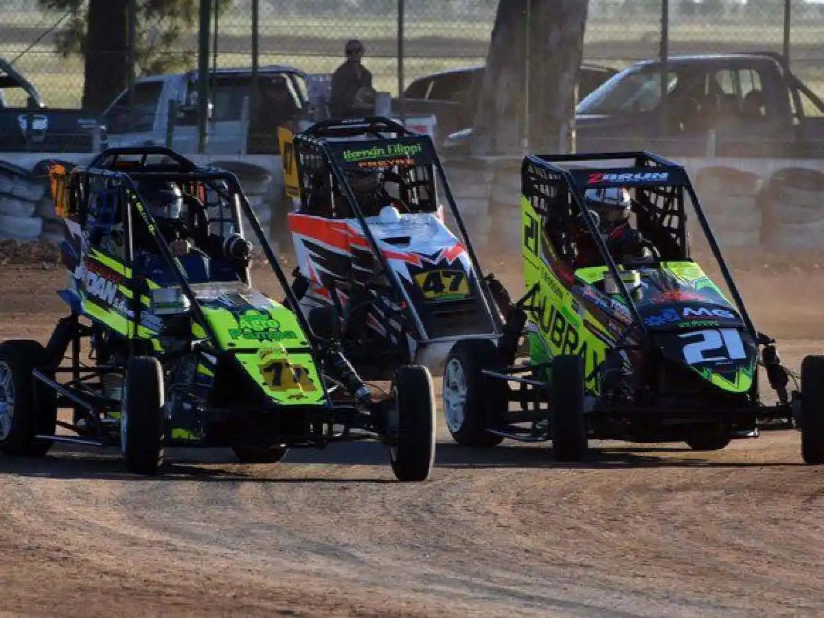  Corren la cuarta en Vila