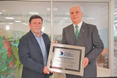 Víctor Hugo Escalas fue galardonado con el premio Dirigente de Empresa