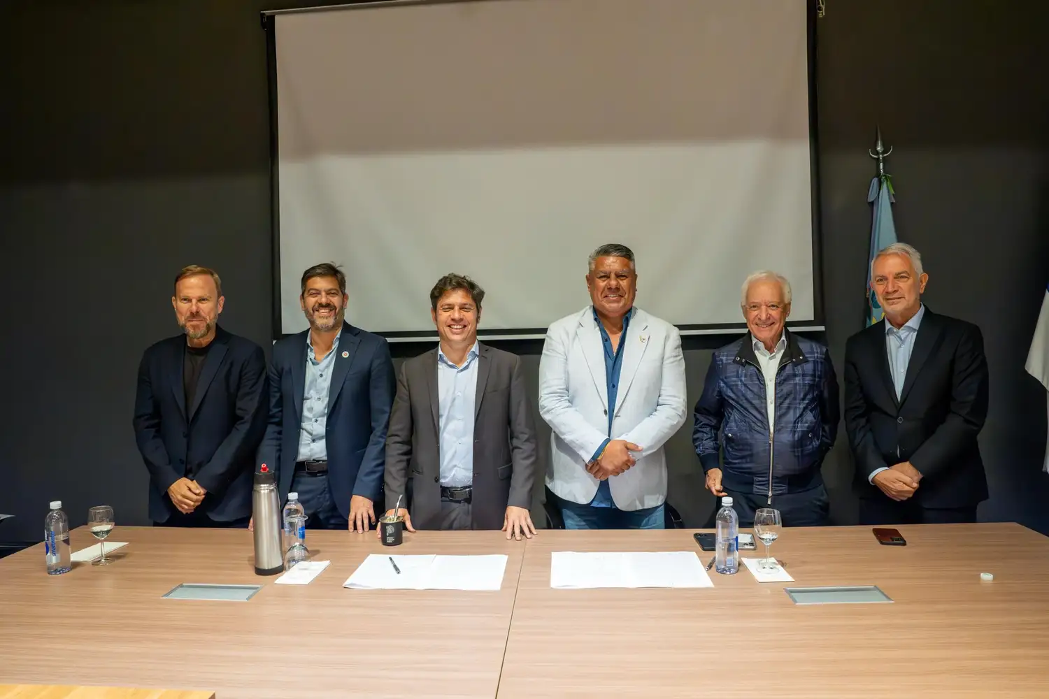 La reunión fue encabezada por Axel Kicillof y Claudio Tapia.