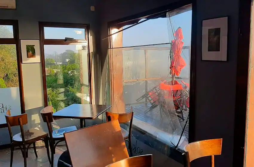 Un menor detenido en Sierra de Los Padres por robar dos comercios