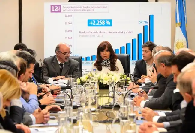 El salario mínimo aumentará 28,5% y será de $6.060