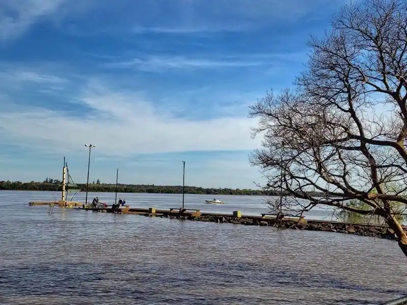 Fluctuación en los niveles del río Uruguay frente a Concordia