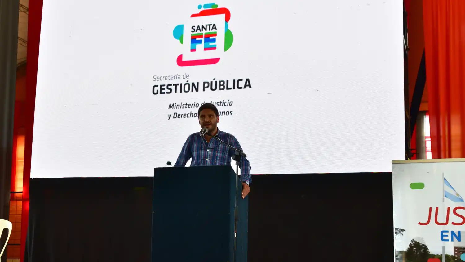 La provincia subastó vehículos decomisados a bandas delictivas