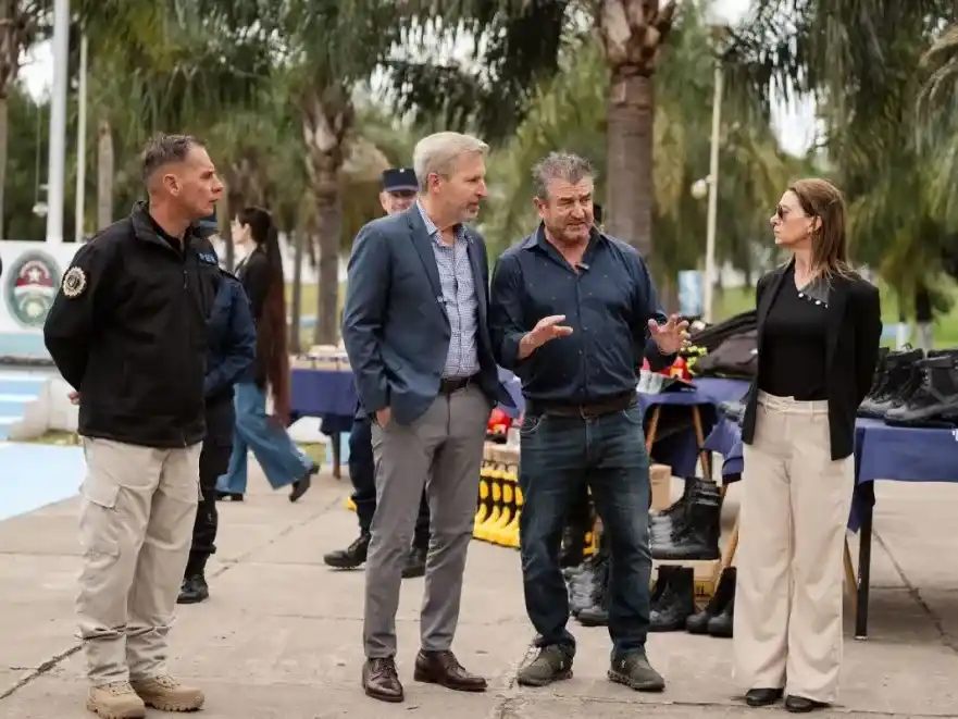 Entre Ríos moderniza su policía con móviles y chalecos antibalas