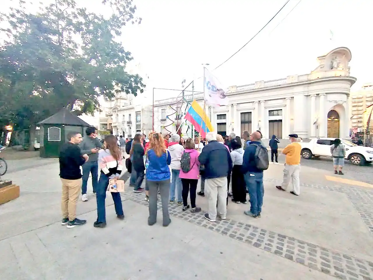 Chispazos políticos, el boleto, contra el imperialismo y la recurrente inseguridad