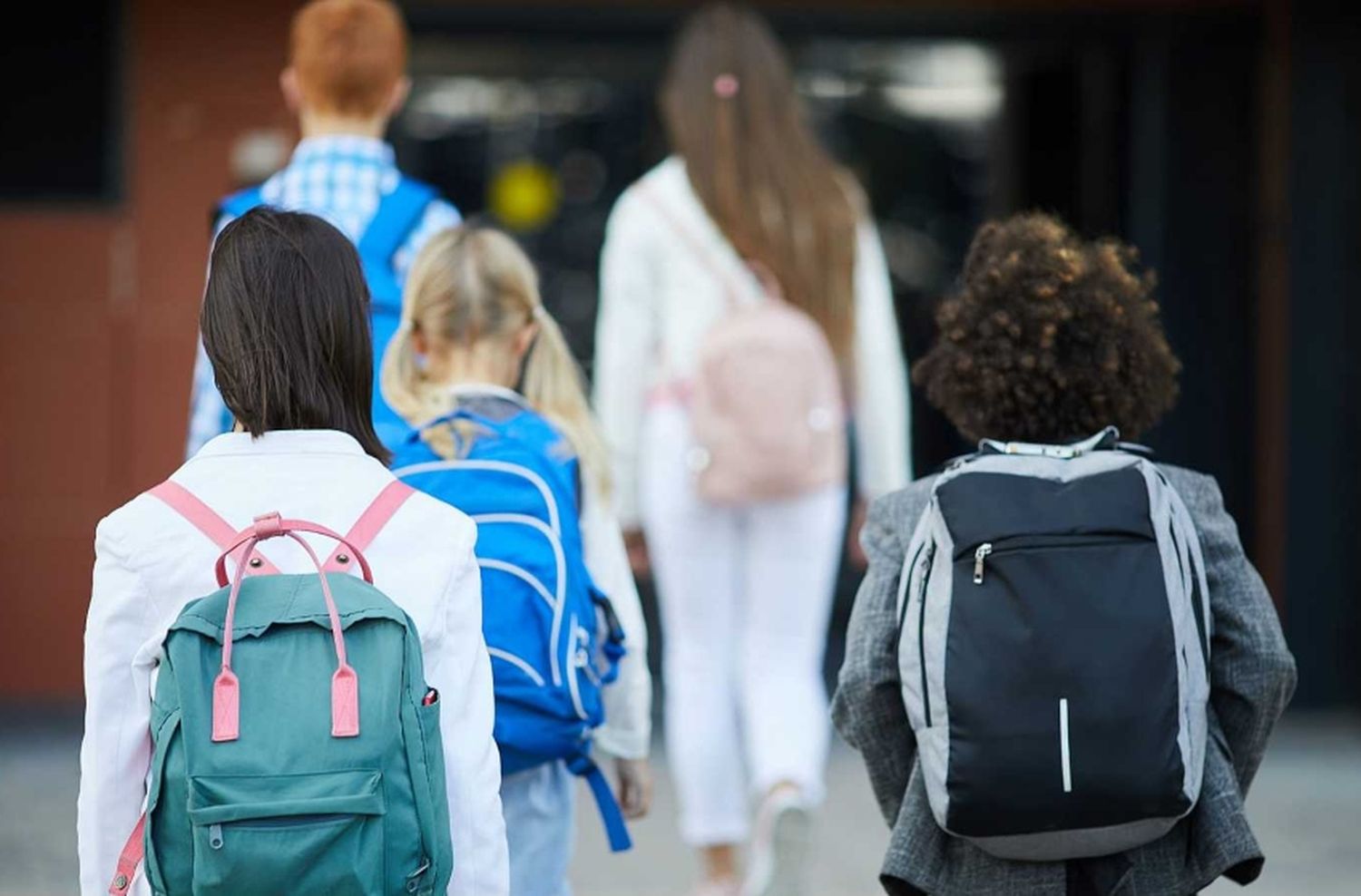 Con paro docente, empiezan las clases para 3,3 millones de chicos en 8 provincias