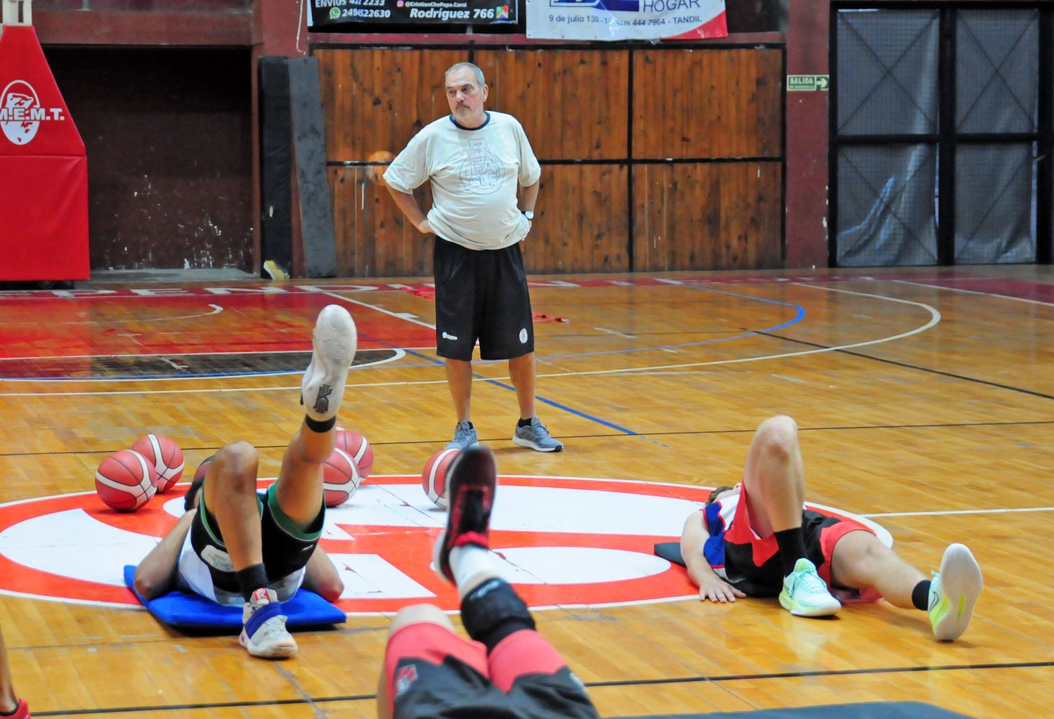 Independiente se presenta en Olavarría, ante Racing