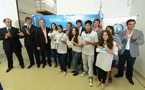 Proyectan red de tutores para jóvenes del Progresar