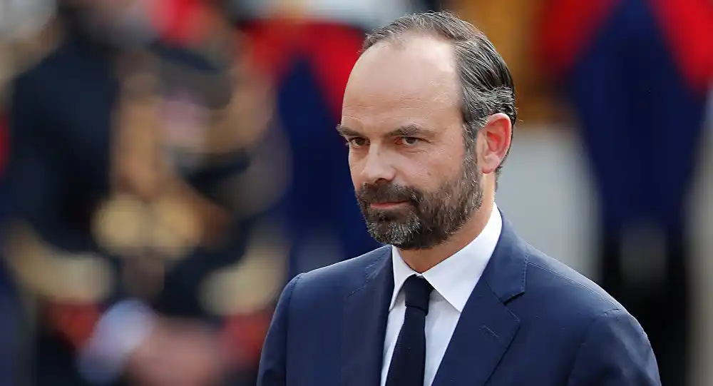 Se reabre en Francia la polémica por la acumulación de mandatos