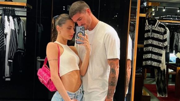 Tini Stoessel llegó a Qatar para alentar a Rodrigo De Paul y la Selección