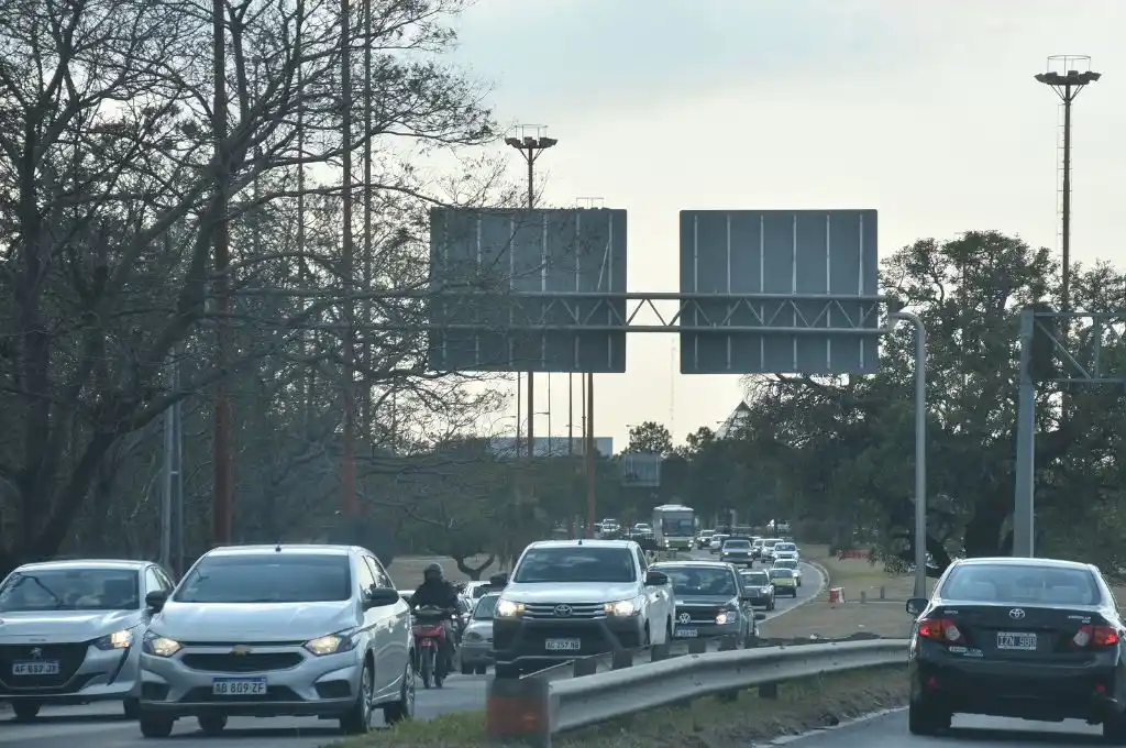 Otra vez en la Ruta 168: un accidente provocó demoras en el ingreso a Santa Fe