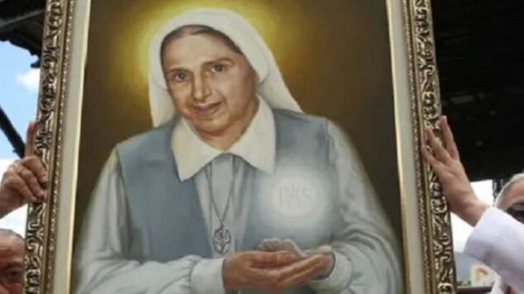 BEATA CARMEN RENDILES a los ALTARES: el papa FRANCISCO aprueba su CANONIZACIÓN