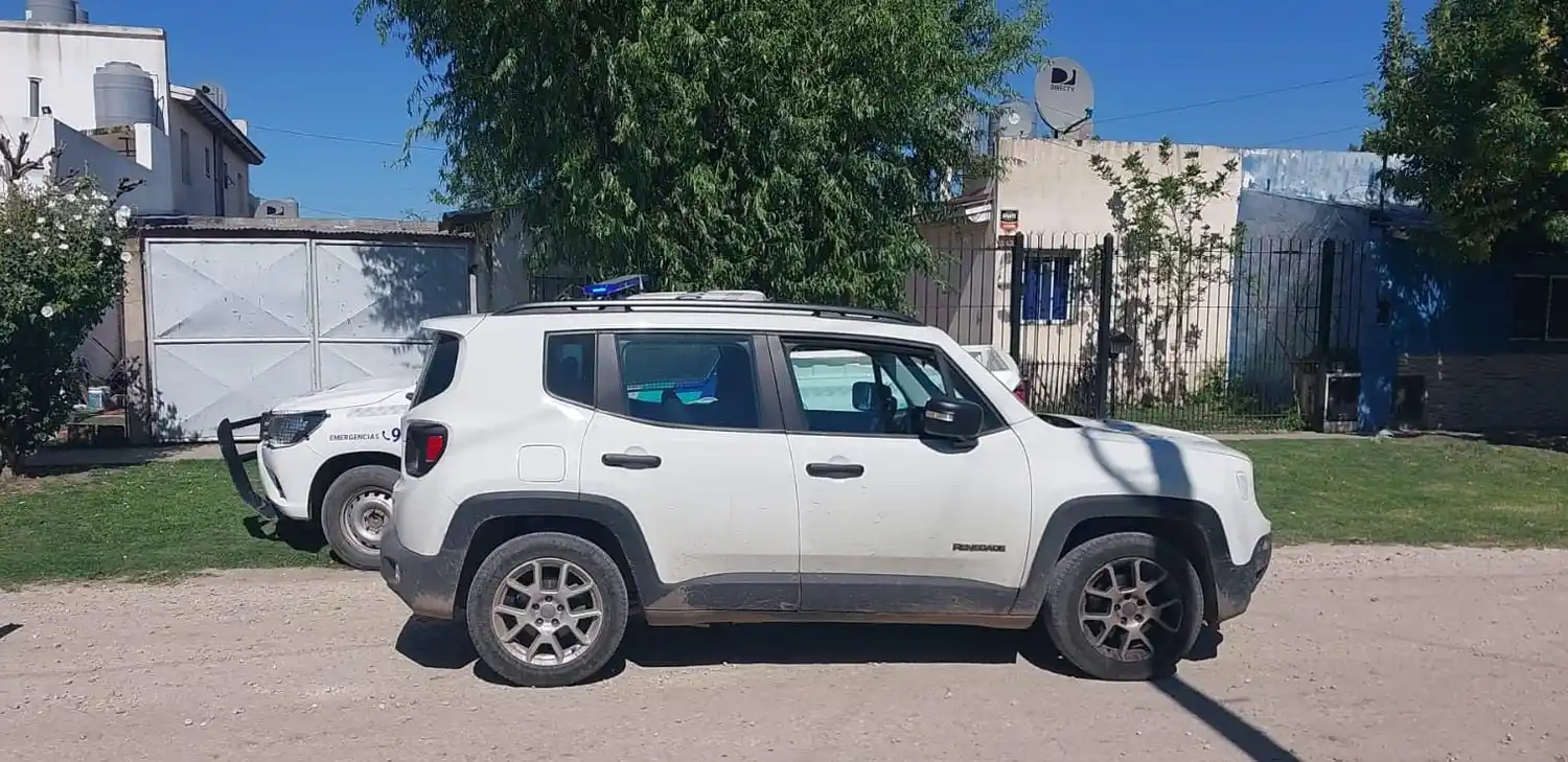 La camioneta fue avistada por los efectivos policiales del Comando Patrulla y luego de una breve persecución