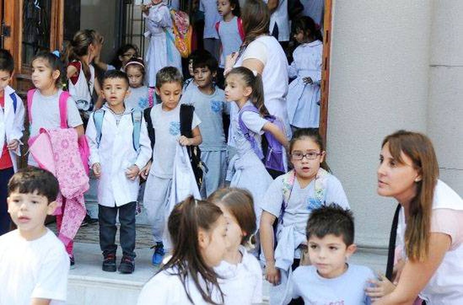 El 41% de los docentes entrerrianos concurrió a trabajar este lunes  en el inicio del ciclo lectivo 