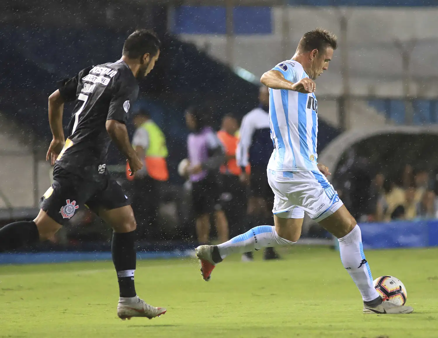 Racing falló en los penales y fue eliminado