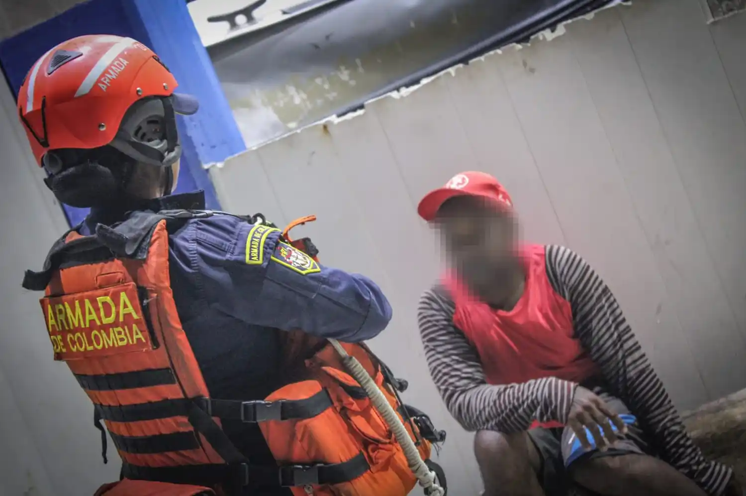 RESCATAN A 27 MIGRANTES de las aguas de San Andrés: al menos 8 son menores de edad