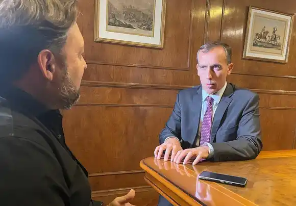 Alconada Mon: “El Presidente golpea en un momento muy bajo del periodismo donde hemos hecho cosas muy mal”