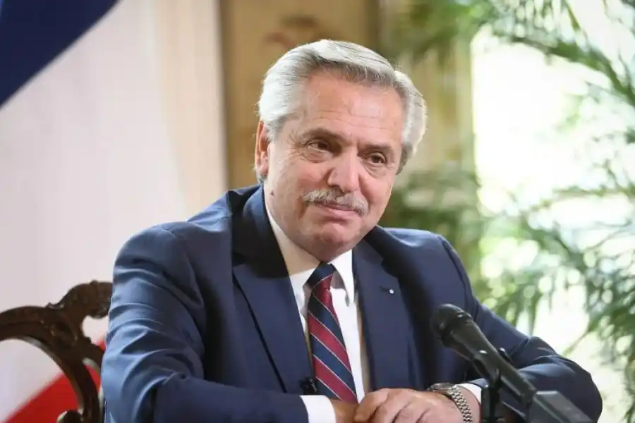 Alberto Fernández formalizó la convocatoria a las elecciones