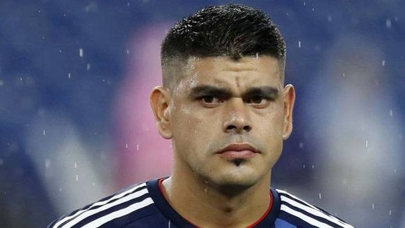 A Bou le gustaría volver a Racing y no jugaría en Boca