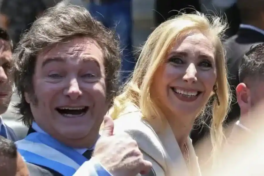 En su primera semana de gestión, el Gobierno prepara un DNU para "desregular" la economía