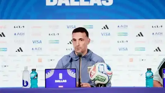 Lionel Scaloni confirmó en conferencia de prensa que Messi será suplente ante Jordania