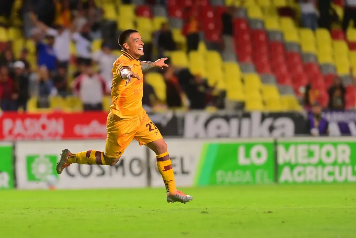 El club anunció que rescindió su contrato