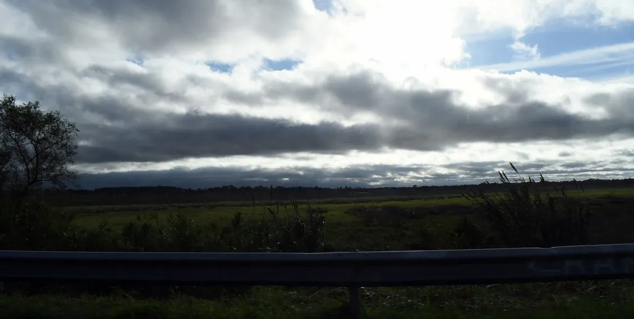 Viernes bajo alerta por tormentas fuertes en Santa Fe y otras nueve provincias de Argentina