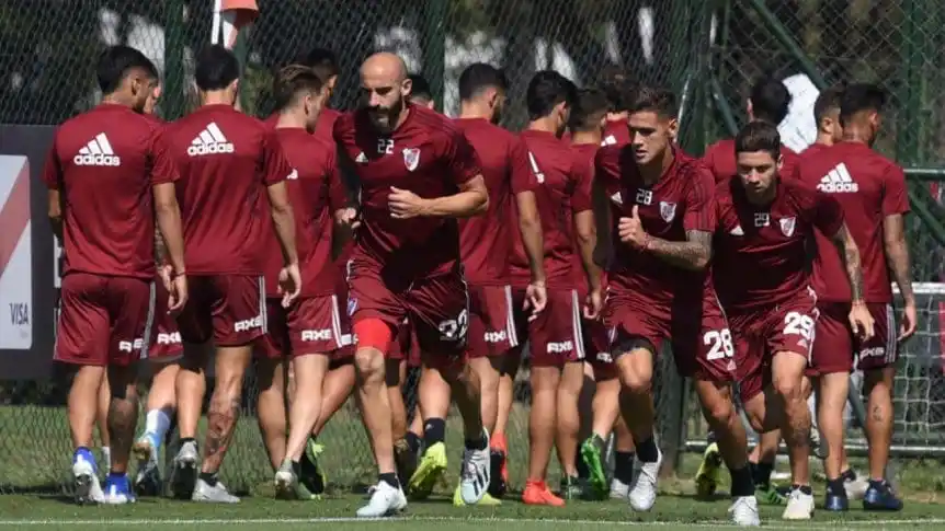 River puso primera en el Monumental y luego viajó a San Martín de los Andes