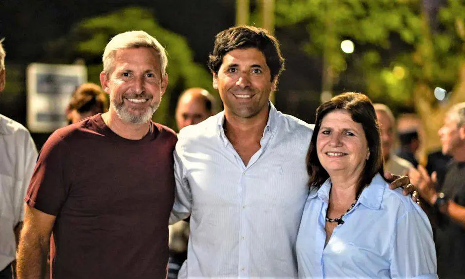 En campaña. García De Luca flanqueado por Rogelio Frigerio y Patricia Bullrich