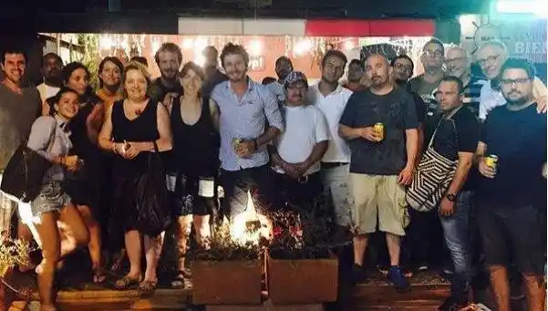 Benjamín Vicuña reapareció en el set de filmación en Colombia