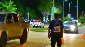 �SEs absolutamente necesario implementar restricciones para frenar la ola de contagios⬝