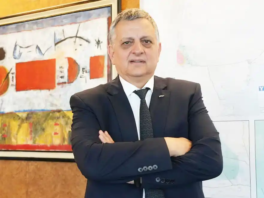 Cómo va a impactar el conflicto en Medio Oriente en el precio de la nafta, según el presidente de YPF