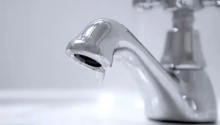 Continúa en los barrios de la ciudad la campaña de cuidado del agua