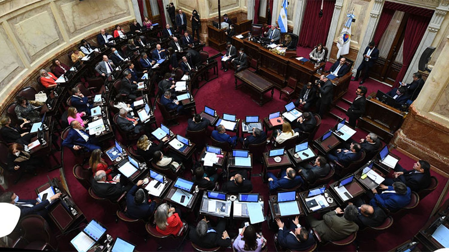 Se aprobó en el Senado la creación de nuevos puestos de agentes de la policía