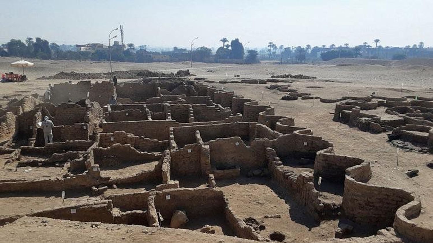 Egipto: Pasarán 10 años para descubrir toda la ciudad dorada