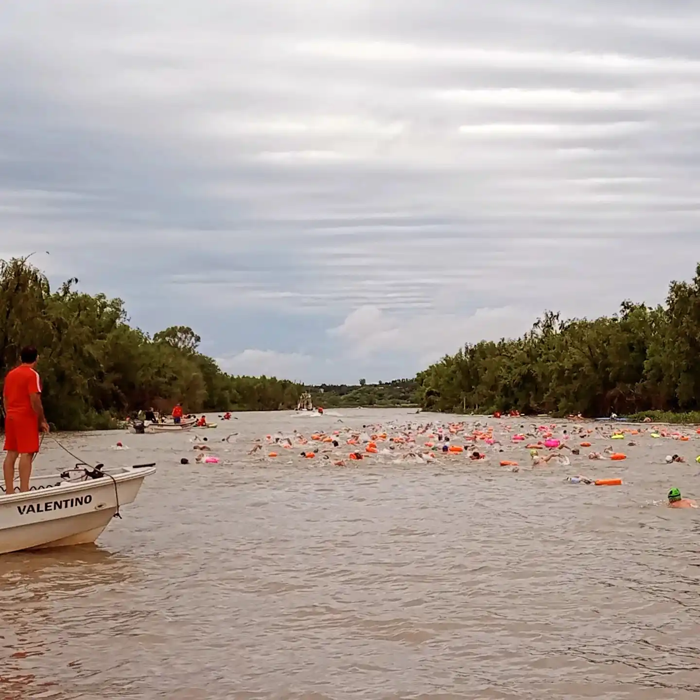 600 inscritos en total hubo en la Maratón Acuática.